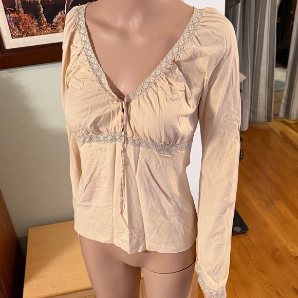 Express Tops - Express Cream Lace-Trim Long Sleeve V-Neck Top